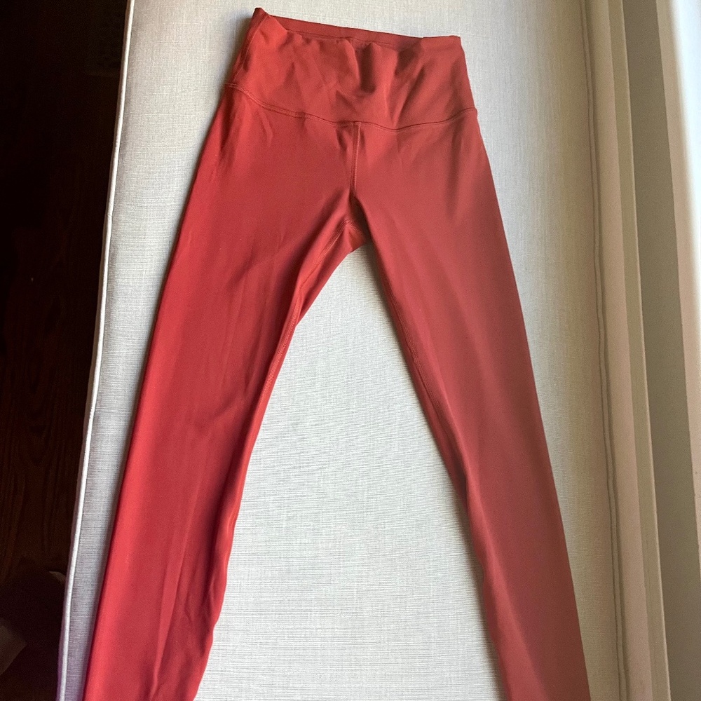 Lululemon Wunder Under High-Rise 28" legging